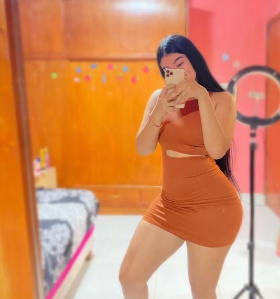 Hola Naomi Spa - portada