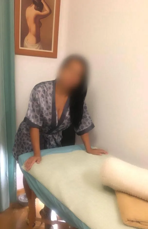 CRISTAL Masajes Madrid - +34 654718449 - copertina