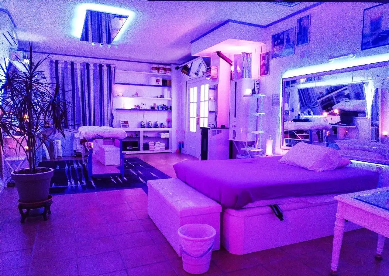 FRAN RELAX MASAJES - copertina