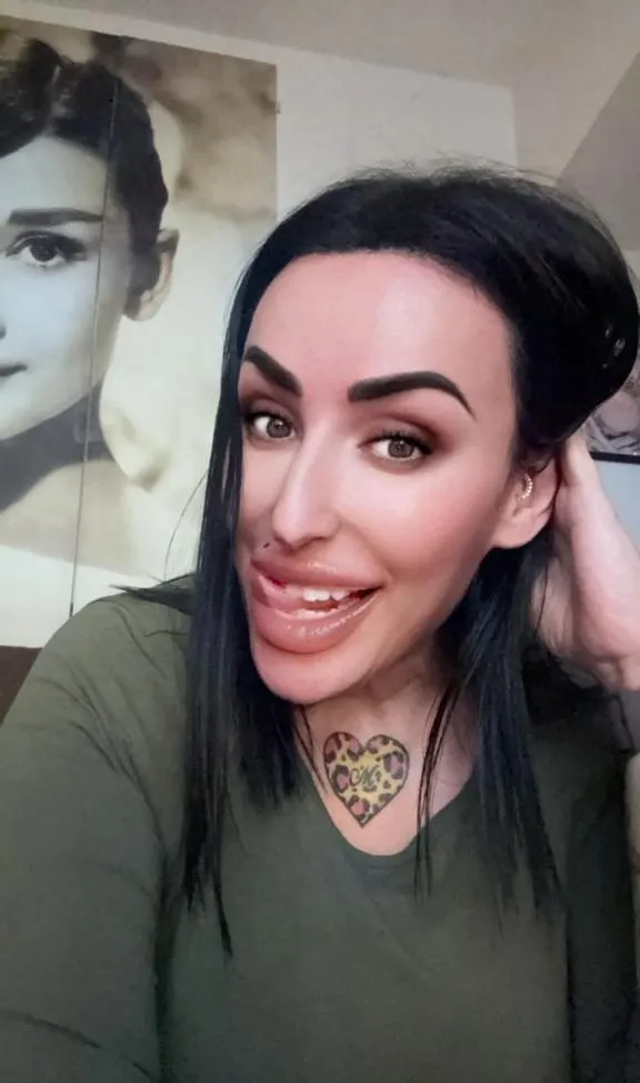 Laurita Relax &amp; Amistad - +34 687076162 - copertina