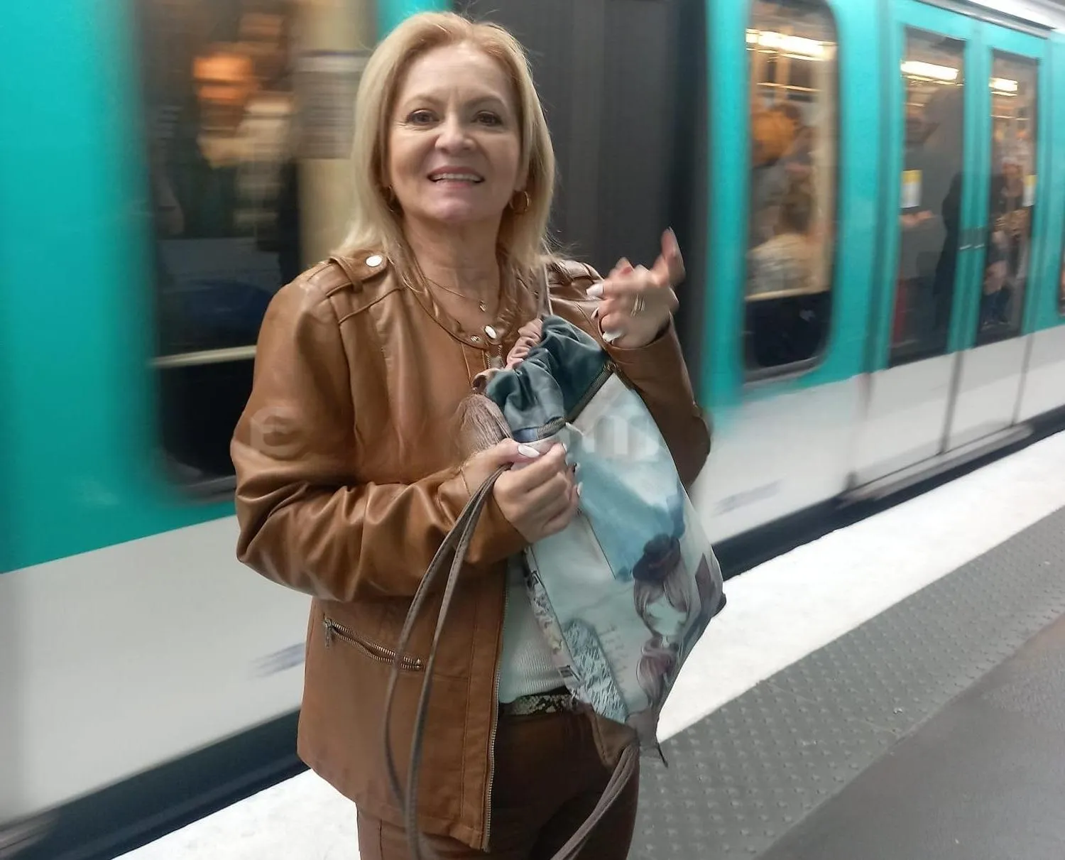 Relajación Facial - +34 34698353 - immagine 2 di 2