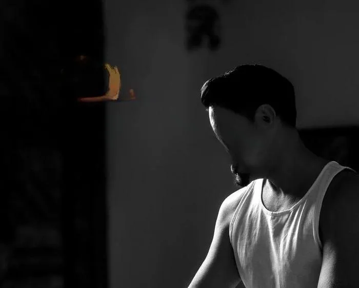 Manos de Madrid - +34 630652277 - copertina