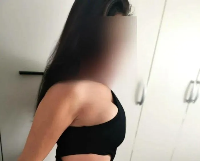 Sensitiva Laura - +34 675353865 - copertina