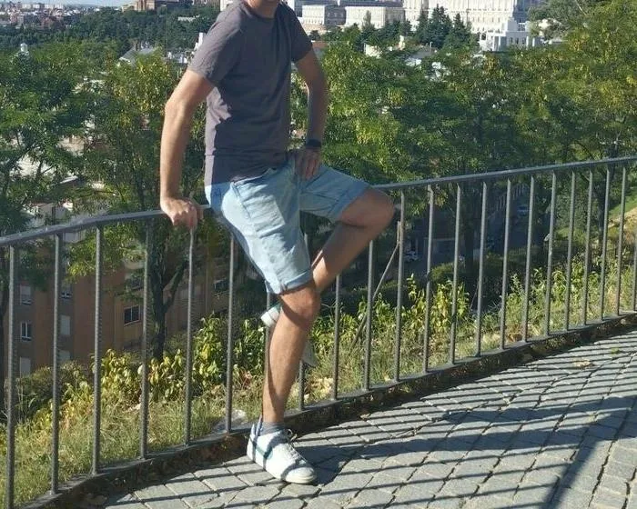 Pareja Sensitiva Cuatro Manos - +34 615266947 - immagine 2 di 2