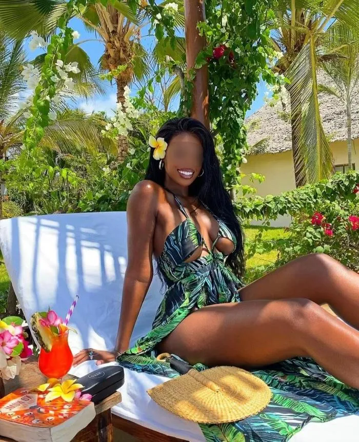 ANA MASAJES AFRODISÍACOS - +34 672891719 - copertina