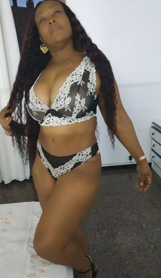 Confianza Total Masajes - +34 610169570 - copertina