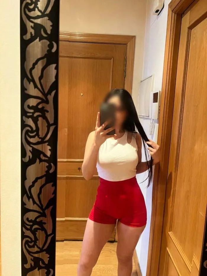 Nina Espectacular Masajes - +34 611333005 - immagine 3 di 4