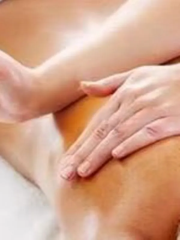 VALENTINA MASSAGGI A ROMA - +39 3477858859 - copertina