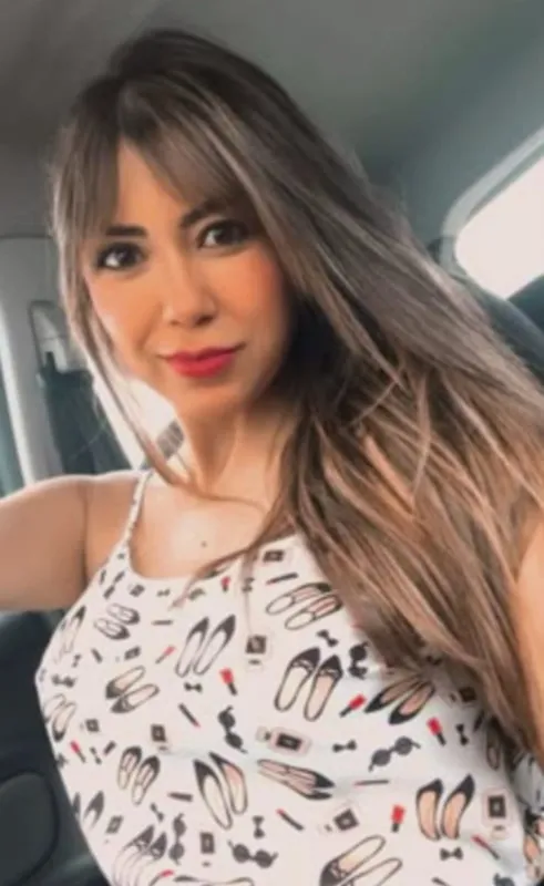 LAURA 